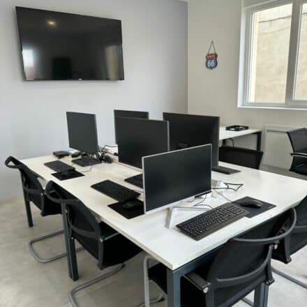 salle de formation à cambrai pour plusieurs personnes - formation en groupe locaux